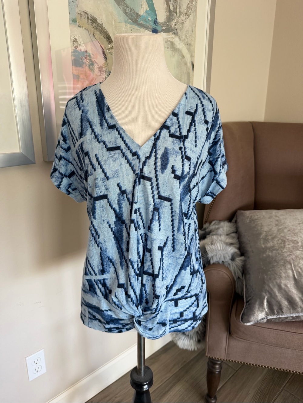 NIC+ZOE Blue Geometric V-Neck Knot Front Tunic